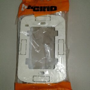 ADAPTADOR PARA CANALETA DOMINO P1196 BTICINO-web